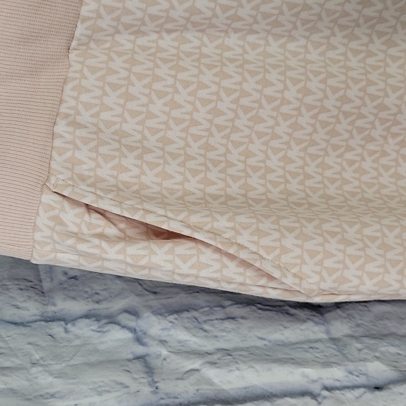 MICHAEL KORS Pink and White Signature Logo Sweatpants Large - Picture 3 of 7